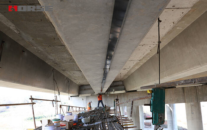 HM prestressed CFRP laminate HM prestressed CFRP laminate