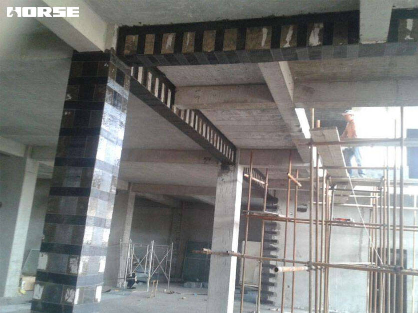 Reinforced concrete column with carbon fiber reinforced polymer Reinforced concrete column with carbon fiber reinforced polymer